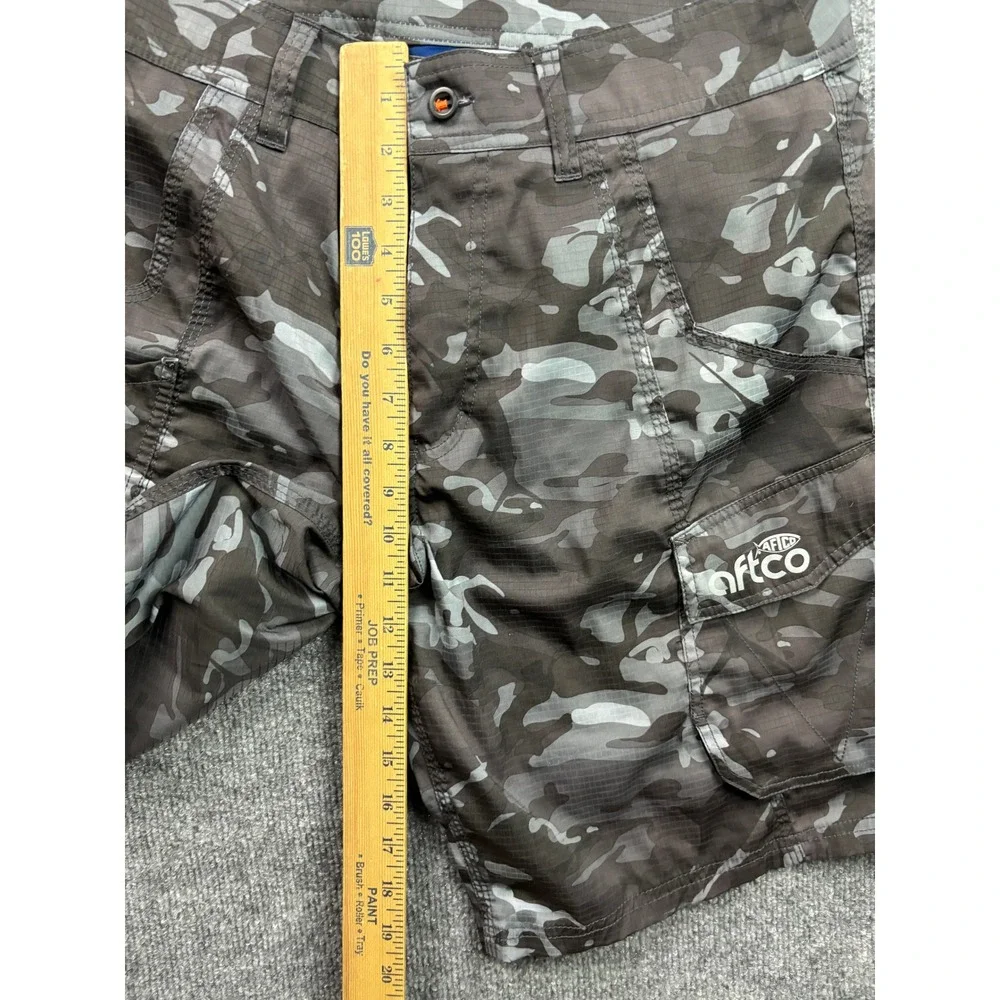 AFTCO Fishing Shorts Mens 32 Grey Camo Ripstop Cargo Performance Stretch